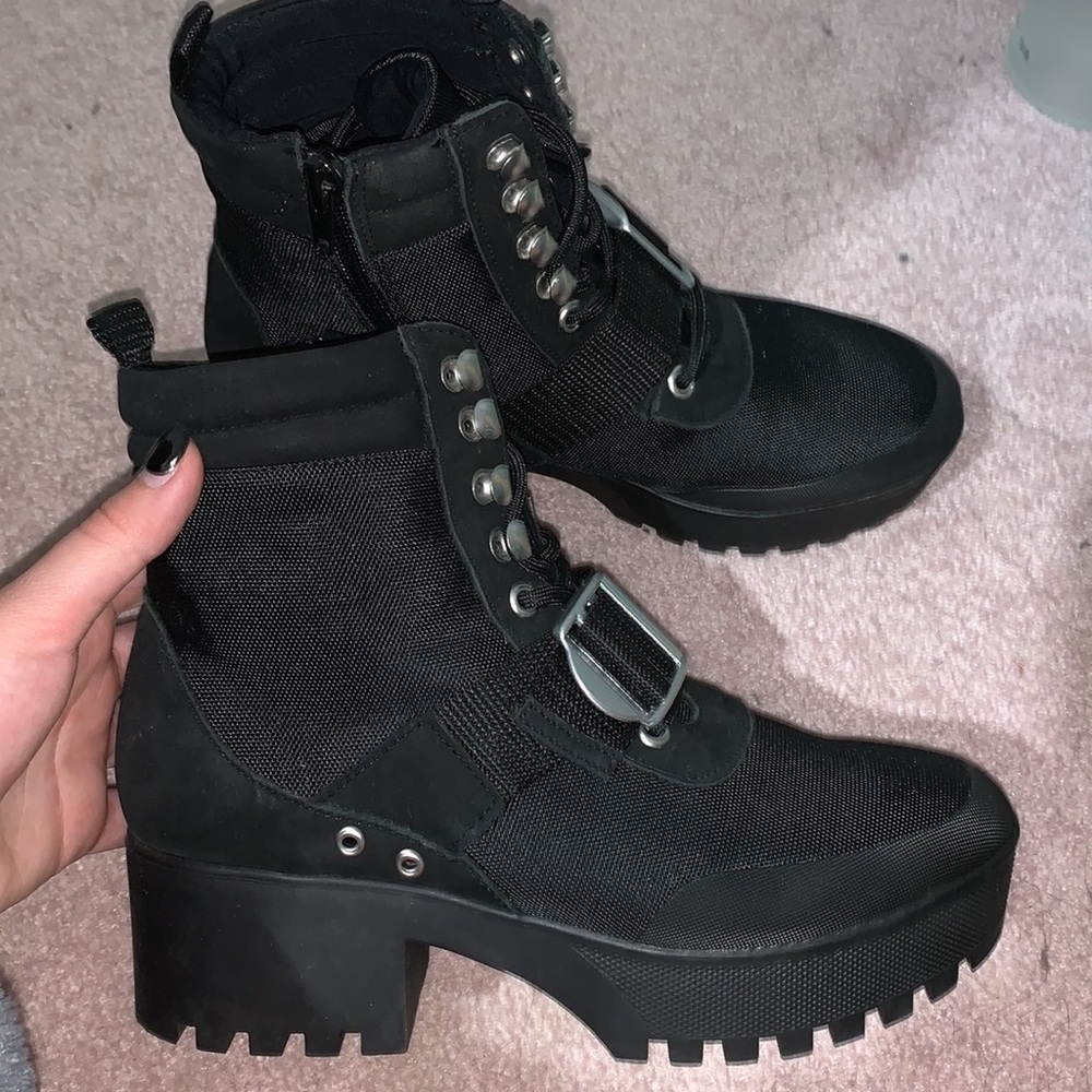Steve Madden Black Platforms🖤